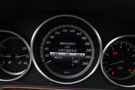 兼顾优雅时尚！试驾新一代奔驰E300L轿车