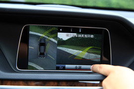 兼顾优雅时尚！试驾新一代奔驰E300L轿车