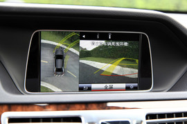 兼顾优雅时尚！试驾新一代奔驰E300L轿车