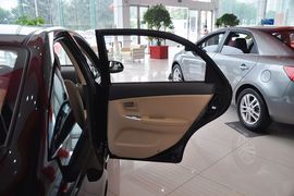 2012款起亚赛拉图1.6