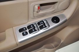 2012款起亚赛拉图1.6