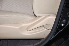 2012款起亚赛拉图1.6