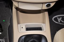 2012款起亚赛拉图1.6