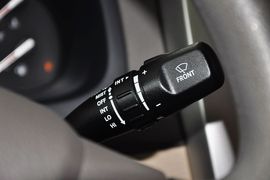 2012款起亚赛拉图1.6