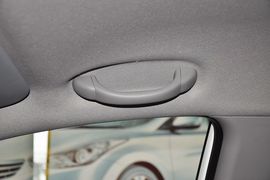 2011款现代瑞纳两厢1.4L自动舒适型