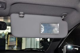 2011款现代瑞纳两厢1.4L自动舒适型