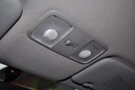 2011款现代瑞纳两厢1.4L自动舒适型