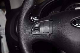 2014款起亚智跑2.0GLS自动两驱型