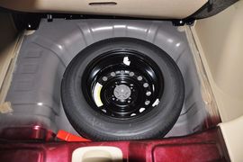 2013款日产骊威1.6XE手动舒适型