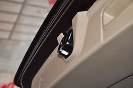 2013款日产骊威1.6XE手动舒适型