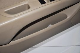 2013款日产骊威1.6XE手动舒适型