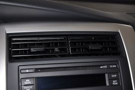 2013款日产骊威1.6XE手动舒适型