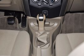 2013款日产骊威1.6XE手动舒适型