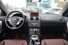 2013款日产逍客2.0L