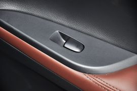 2013款日产骐达1.6L