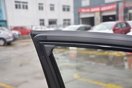2013款日产骐达1.6L