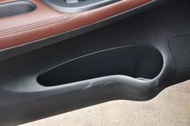 2013款日产骐达1.6L