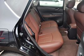 2013款日产骐达1.6L