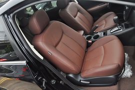 2013款日产骐达1.6L