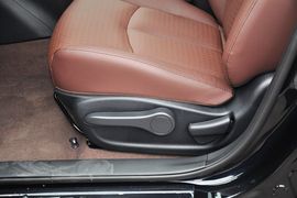 2013款日产骐达1.6L