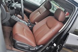 2013款日产骐达1.6L