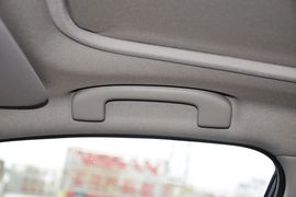 2013款日产骐达1.6L
