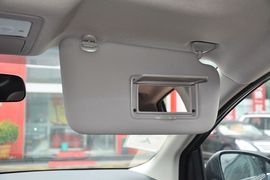 2013款日产骐达1.6L