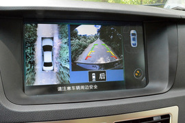 2013款比亚迪思锐1.5TID尊贵型试驾实拍