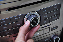 2013款比亚迪思锐1.5TID尊贵型试驾实拍