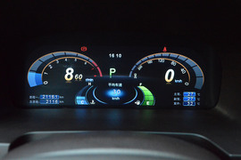 2013款比亚迪思锐1.5TID尊贵型试驾实拍