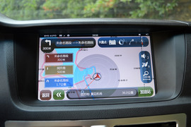 2013款比亚迪思锐1.5TID尊贵型试驾实拍