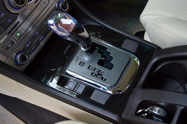 2013款比亚迪思锐1.5TID尊贵型试驾实拍