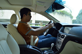 2013款比亚迪思锐1.5TID尊贵型试驾实拍