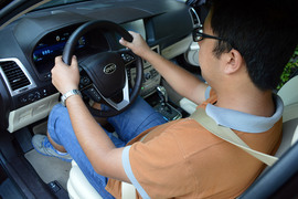 2013款比亚迪思锐1.5TID尊贵型试驾实拍