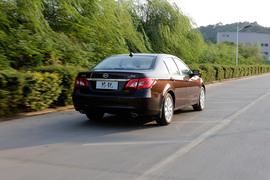 2013款比亚迪思锐1.5TID尊贵型试驾实拍