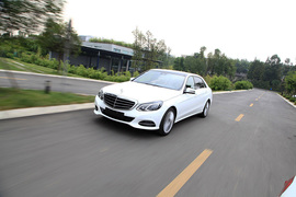 兼顾优雅时尚！试驾新一代奔驰E300L轿车