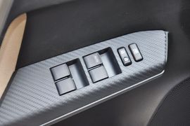 2013款丰田全新RAV4