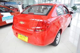 2010款雪佛兰赛欧三厢1.4L