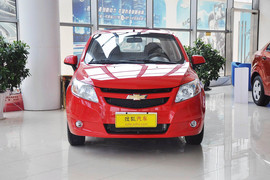 2010款雪佛兰赛欧三厢1.4L