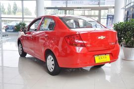 2010款雪佛兰赛欧三厢1.4L