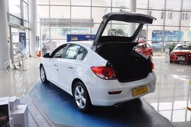 2013款雪佛兰科鲁兹掀背车1.6T手自一体版