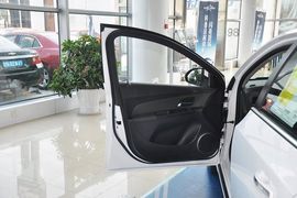 2013款雪佛兰科鲁兹掀背车1.6T手自一体版