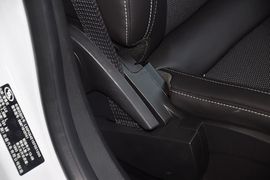 2013款雪佛兰科鲁兹掀背车1.6T手自一体版