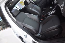 2013款雪佛兰科鲁兹掀背车1.6T手自一体版