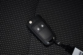 2013款雪佛兰科鲁兹掀背车1.6T手自一体版