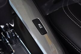 2013款雪佛兰科鲁兹掀背车1.6T手自一体版