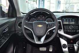2013款雪佛兰科鲁兹掀背车1.6T手自一体版