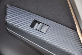 2013款丰田全新RAV4