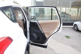 2013款丰田全新RAV4