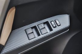 2013款丰田全新RAV4